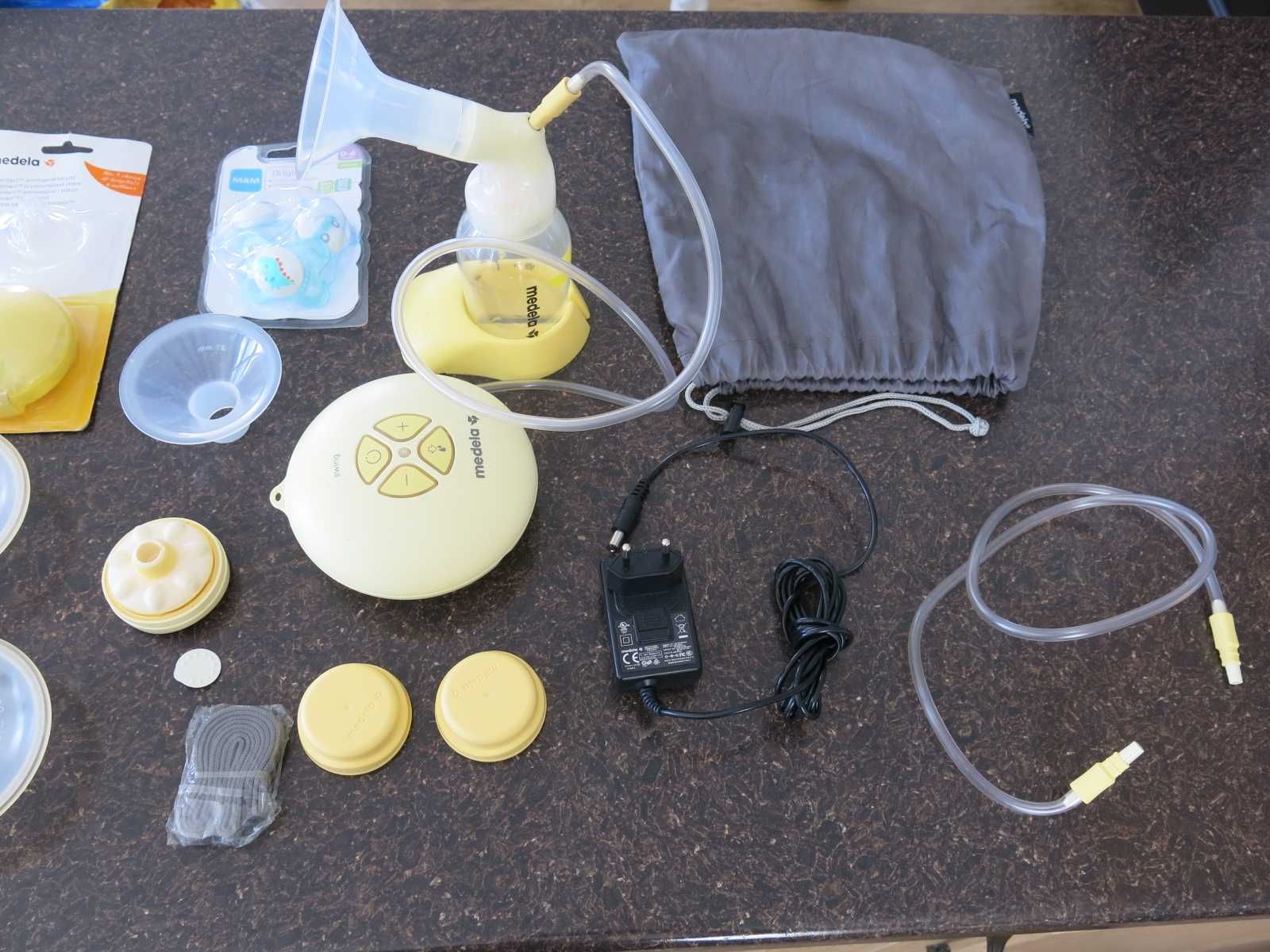 Двуфазна електрическа попма за кърма Medela Swing