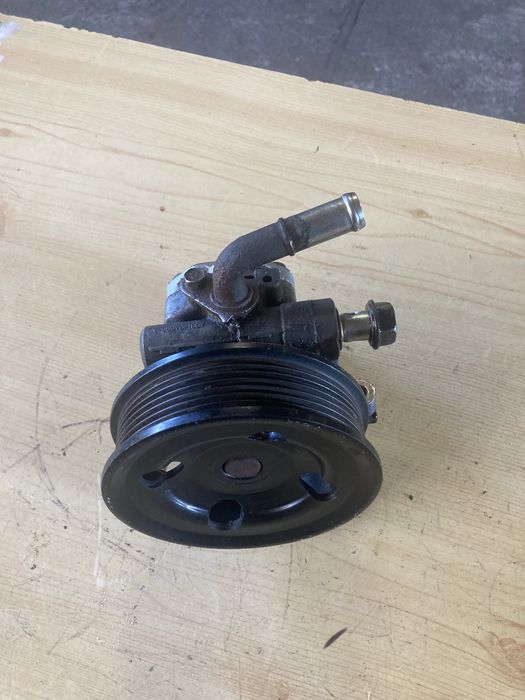 Ford Ranger 3.2d 200кс 2015 година Хидравлична Помпа