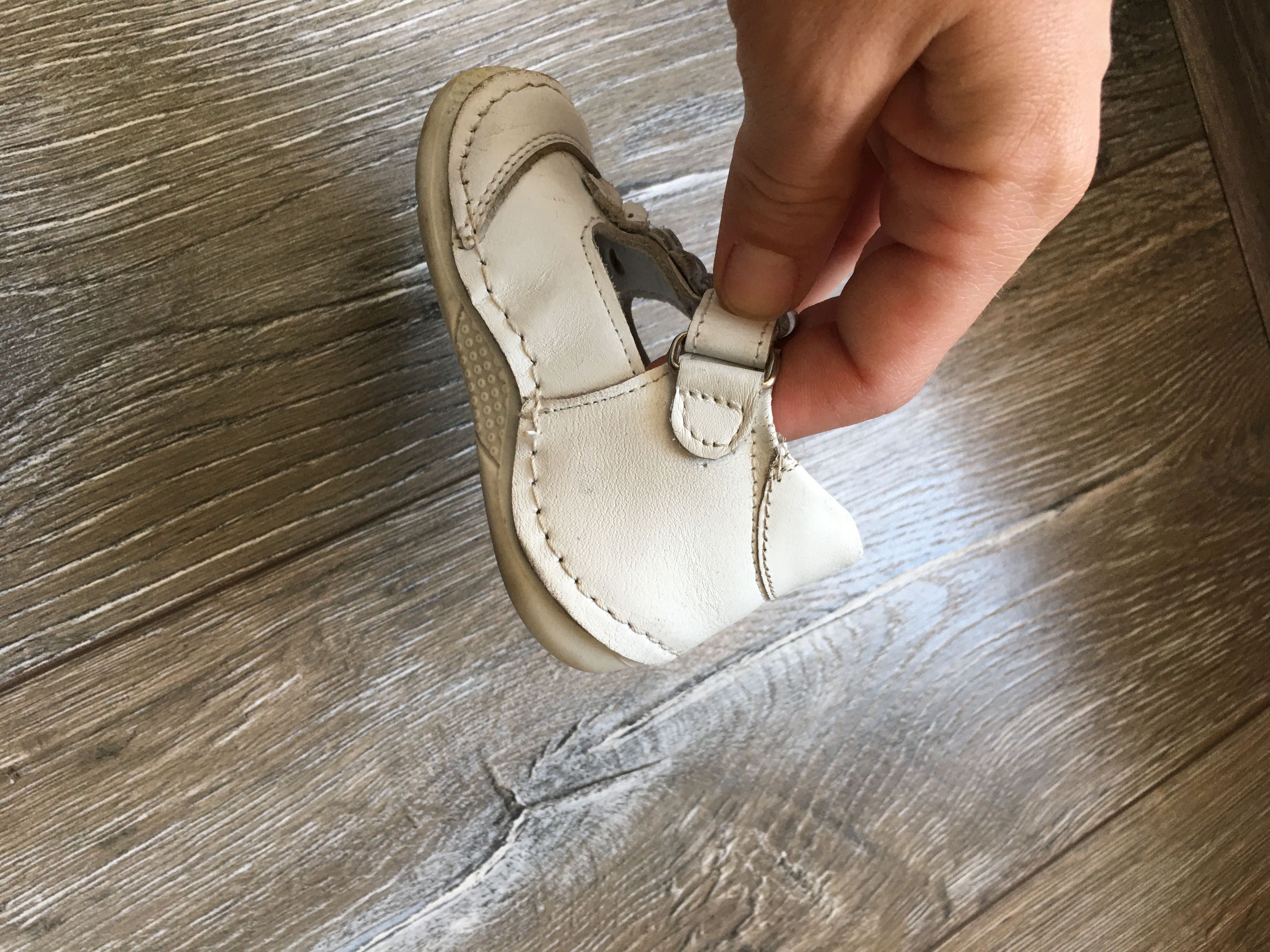 Запазени бебешки обувки за току-що проходили деца