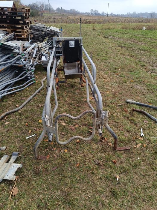 Boxe de fătare pentru scroafe