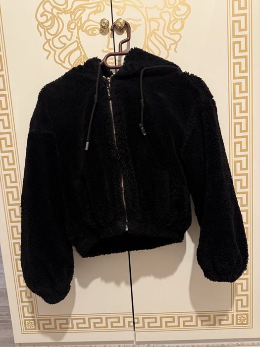 Geaca  Bershka ( blanita]