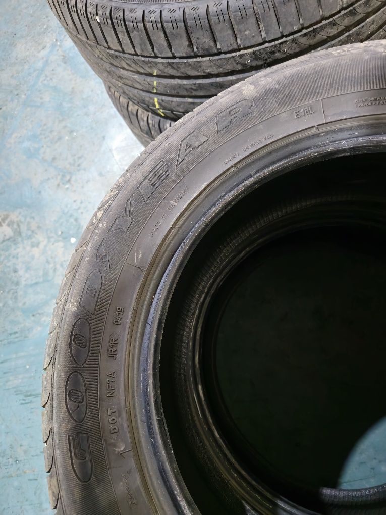 2x 235/55/17 VARA GOODYEAR 6MM 2019 Stare impecabila