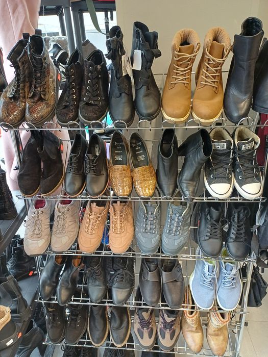 Продавам обувки втора употреба на едро