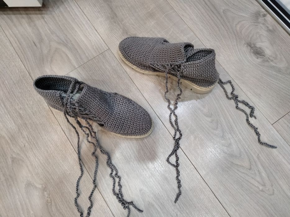 Espadrile lucrate manual