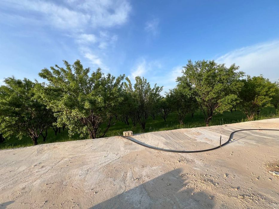 Срочно продаётся земельный участок площадью 1гектар