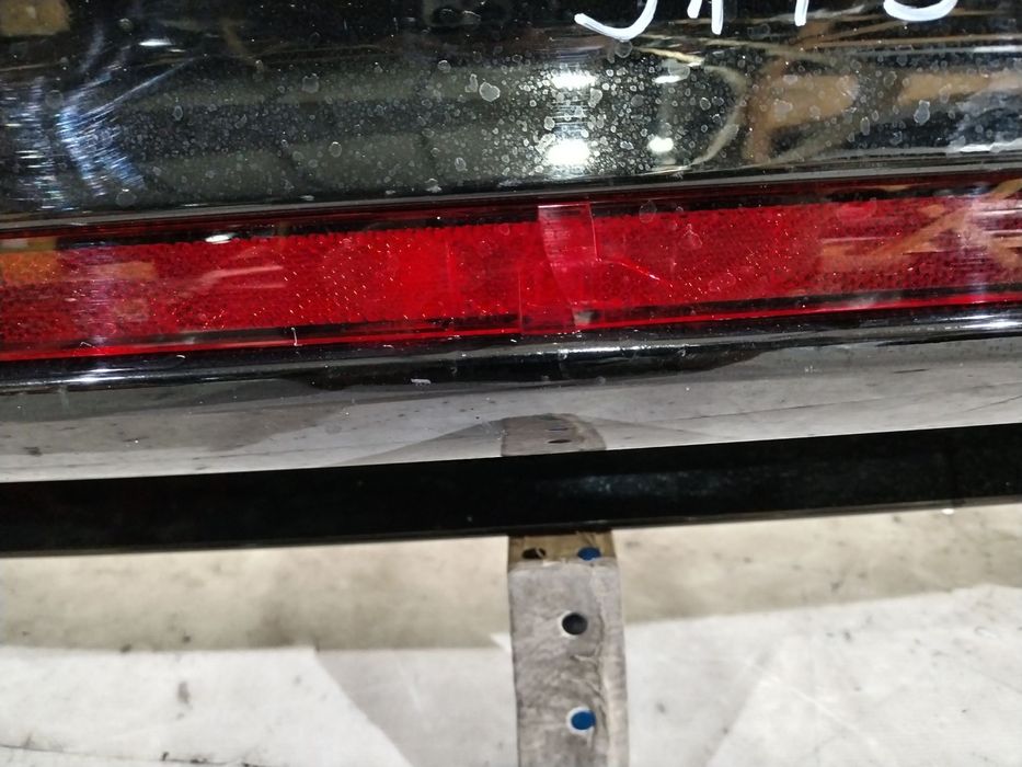 Spoiler bara spate VW ID7, cod de origine OE 14A807521, 2022, 2023, 2024, 2025.