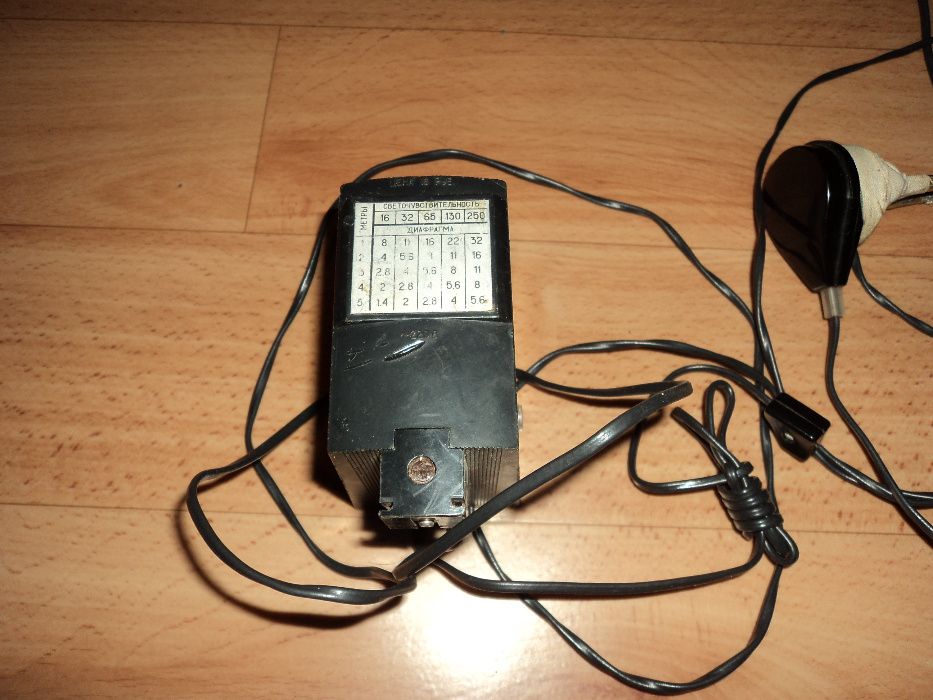 Съветска ретро светкавица САЛЮТ и СЭФ 2