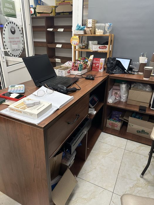 Касса зонасы сатылады. 100 мың