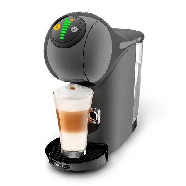 Чисто нова черна кафемашина Dolce Gusto Genio S  с капсули, черен цвят