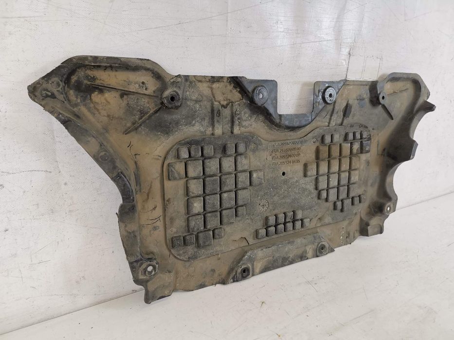 Кора на двигателя Мерцедес-Бенц Ц-Клас / Mercedes-Benz C-Class W205/S2