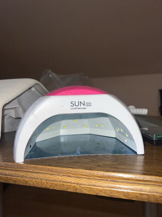 Manichiura freză, aspirator, lampă uv + multe altele