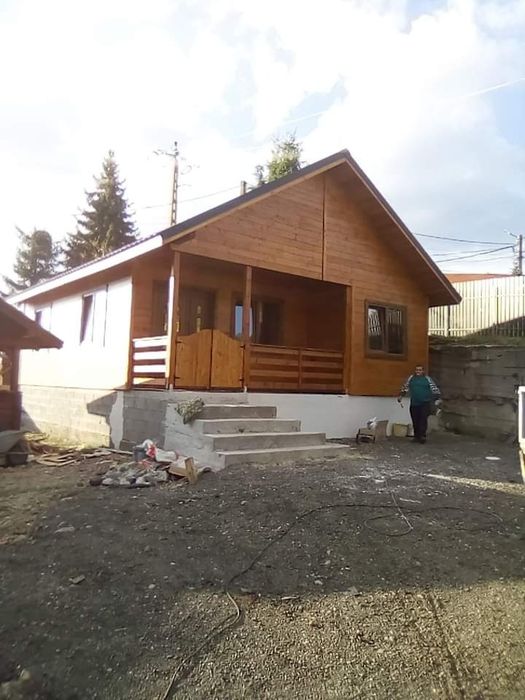 Case pe structura de lemn, căsuțe, cabane, terase pergole foișoare