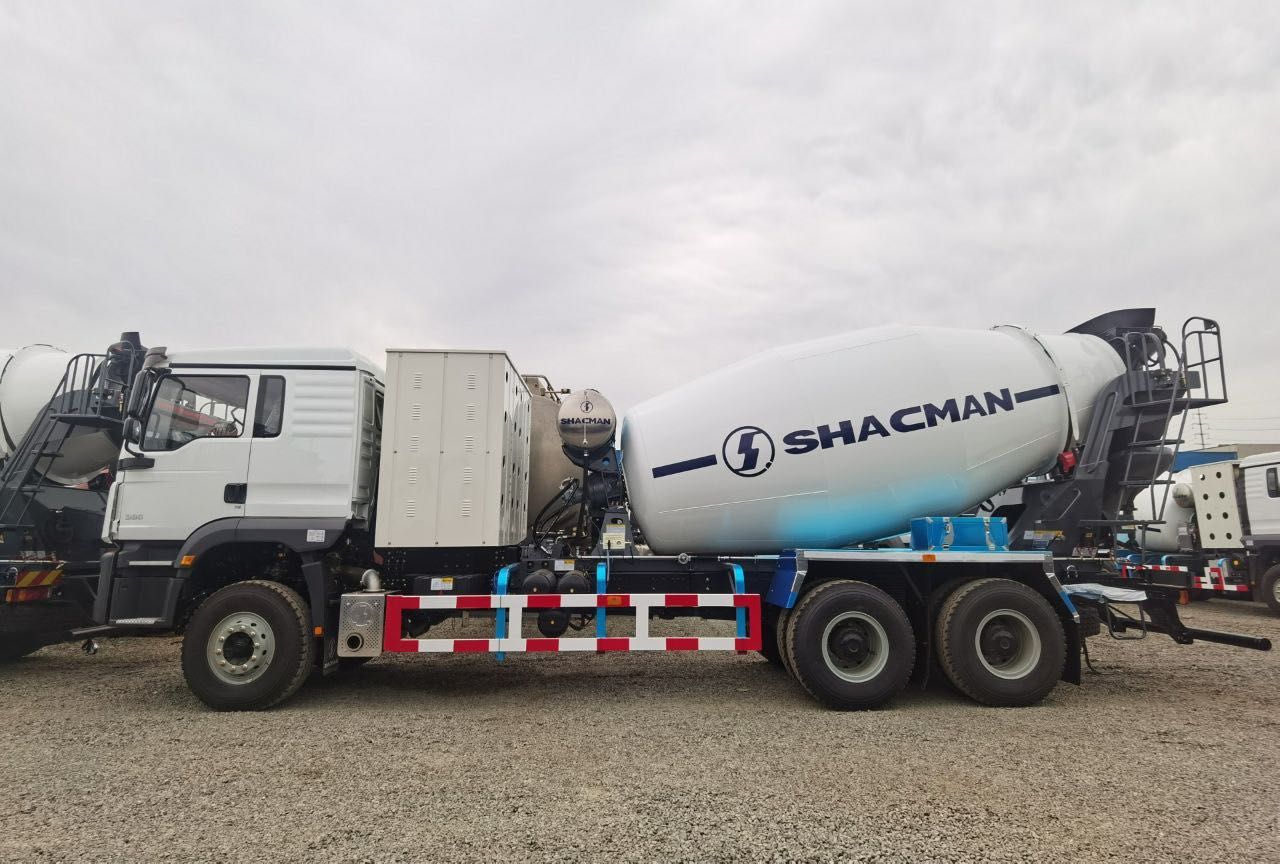 Продается 10м3 газовый миксер (автобетоносмеситель) SHACMAN