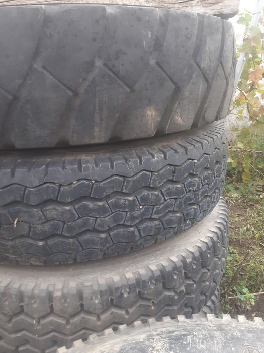 Vând cauciucuri de raba  11.00 R 20