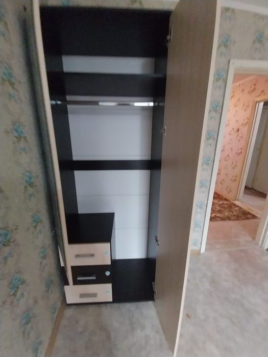 Продам комнатные шкафы