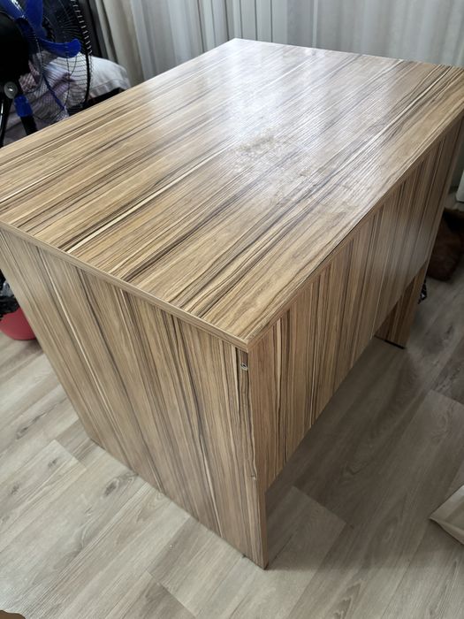 Продам комьютерный стол