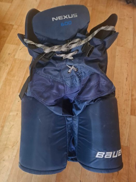 Хокейна форма на взрослого