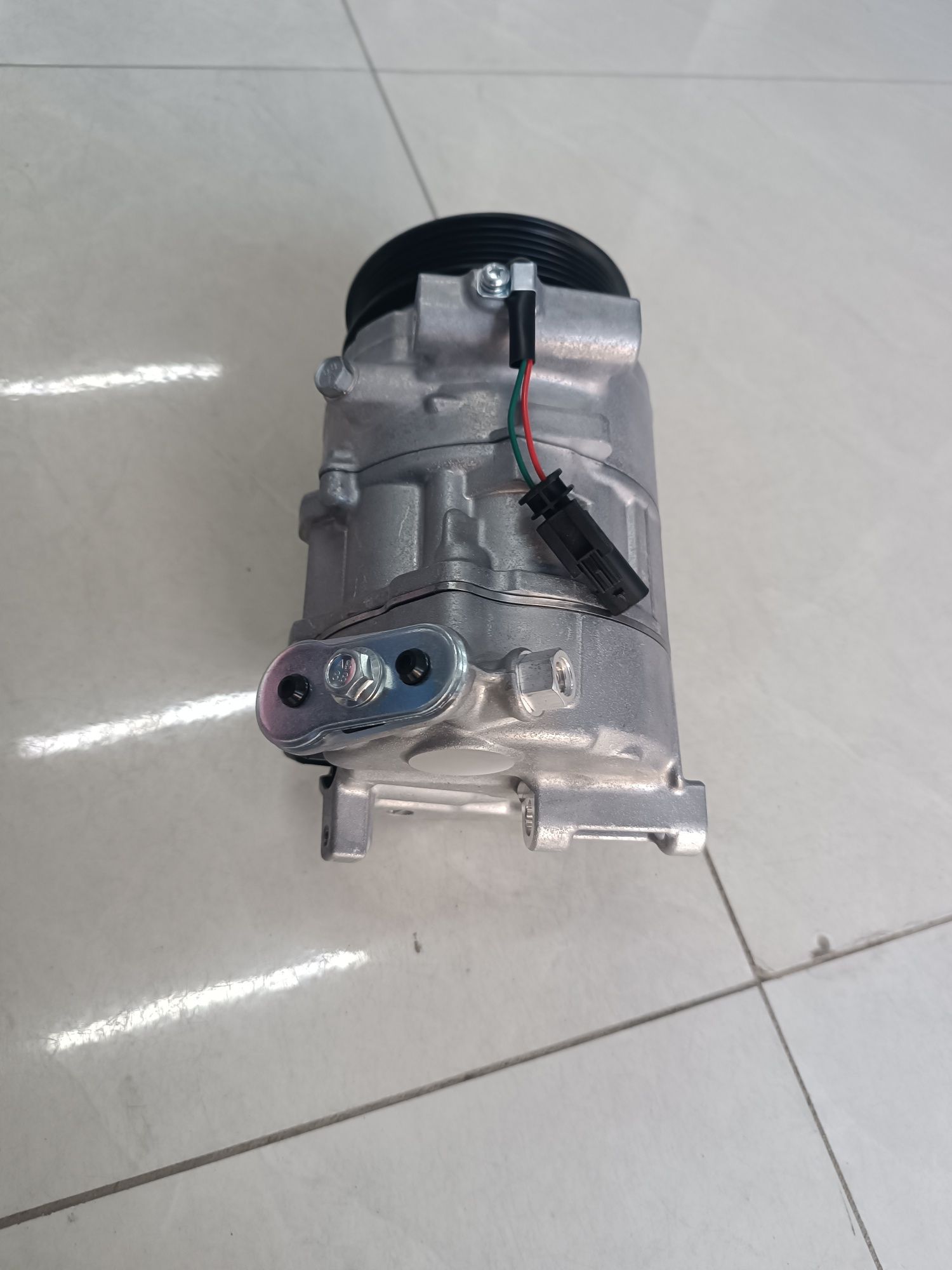 Malibu 2  2... 2.4  Turbo  канисанер компрессор
