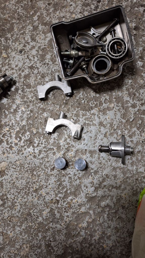 Dezmembrez honda crf 250R