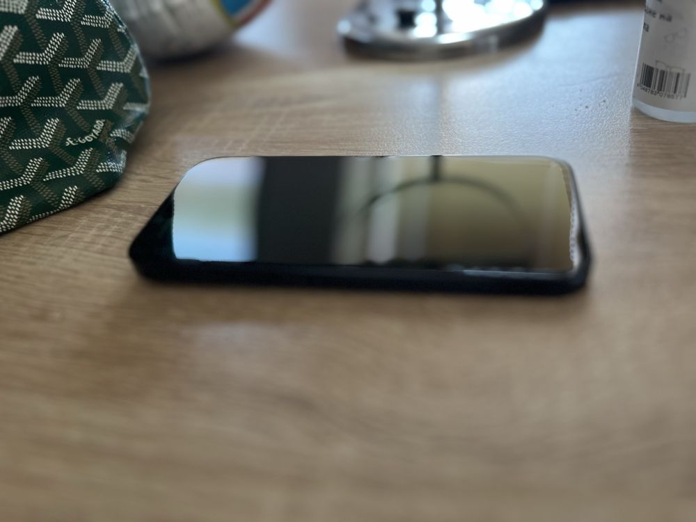 IPhone 15 Pro 256GB в отлично състояние
