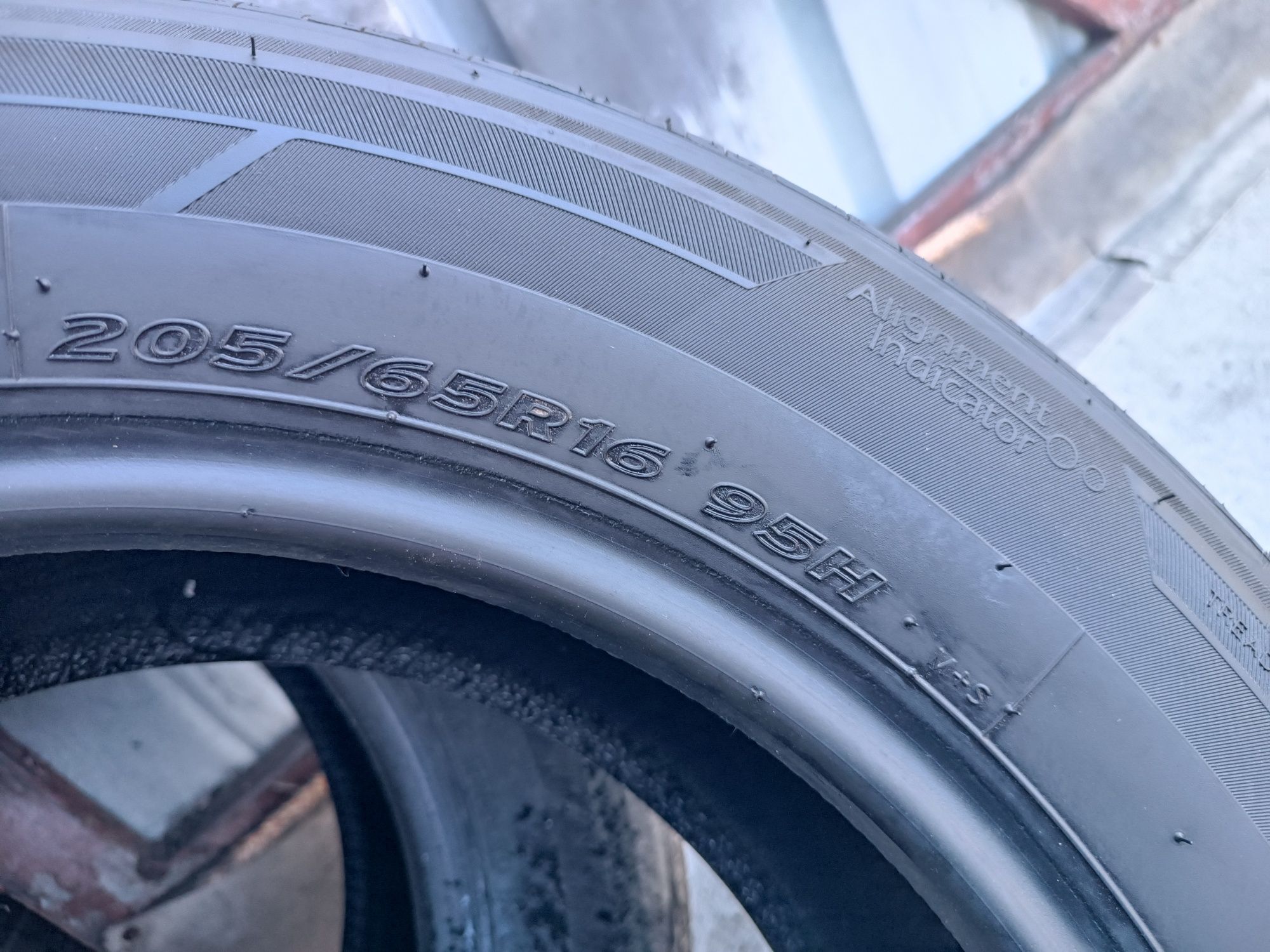 205/65/16 Hankook Дот 4322