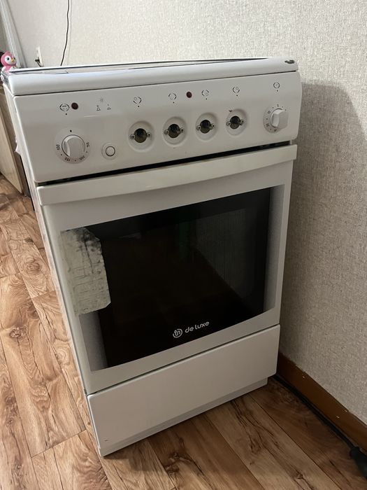 Продам электро плиту