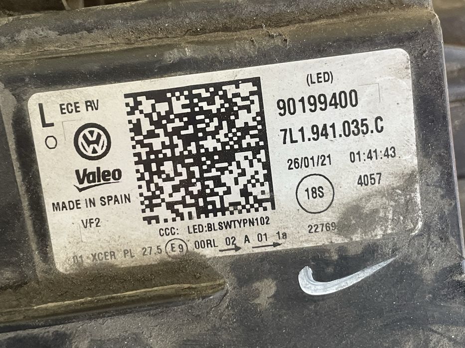 FULL LED Ляв Фар за Volkswagen T6 MultiVan 2019-2023