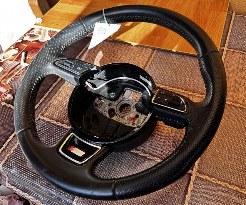 Volan spor t Audi NFL - 3 Spițe, padele , airbag rotund (făra airbag)