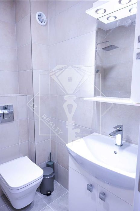 Продава се Тристаен апартамент в Пловдив, Христо Смирненски - 106 кв.м за 2038 €/кв.м - Снимка #10