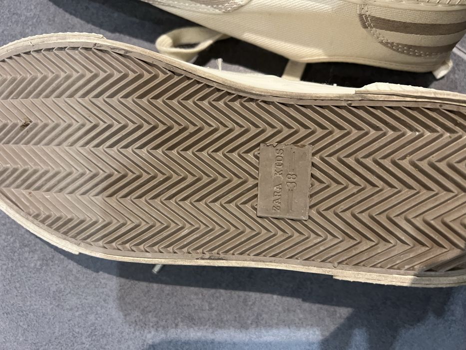 Платненки на ZARA