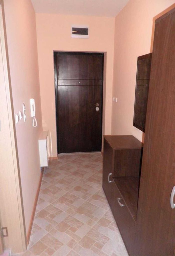Продава се Едностаен апартамент в София, Люлин 4 - 39 кв.м за 2283 €/кв.м - Снимка #2