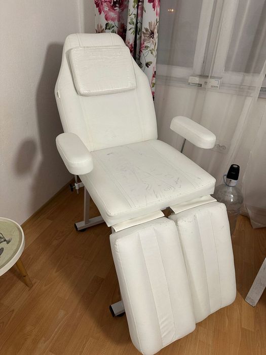 Професионален стол за педикюр, татоси и козметика