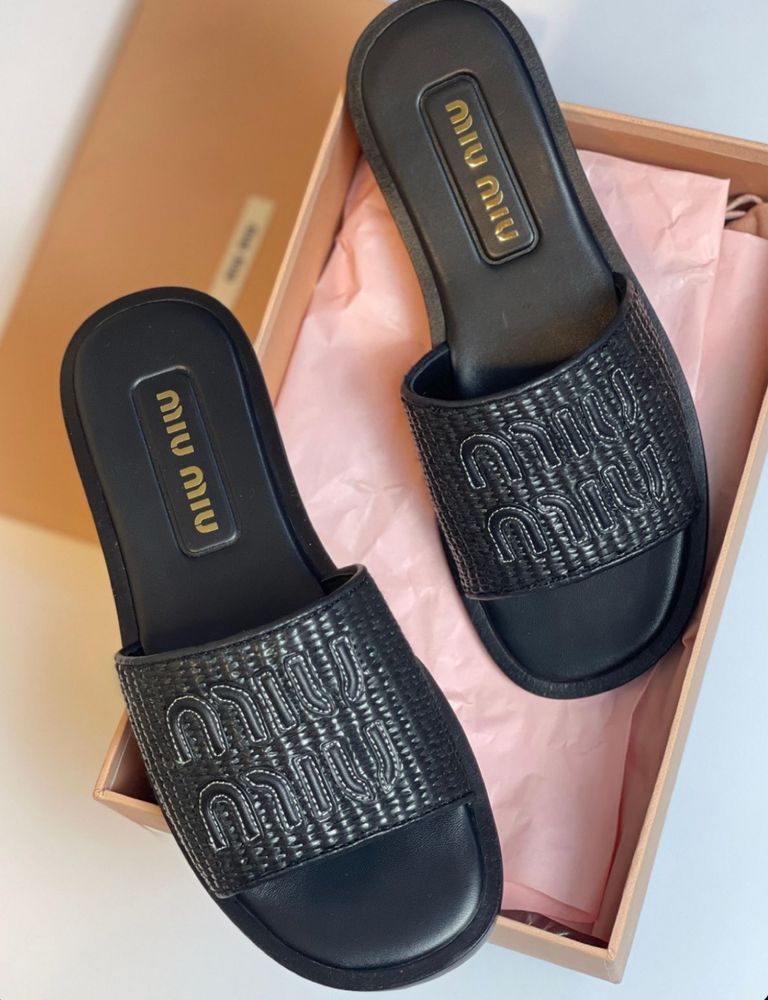 Дамски чехли Miu Miu