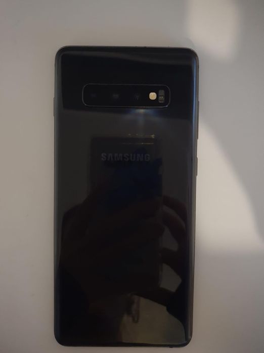 Samsung S10 plus, in stare foarte buna