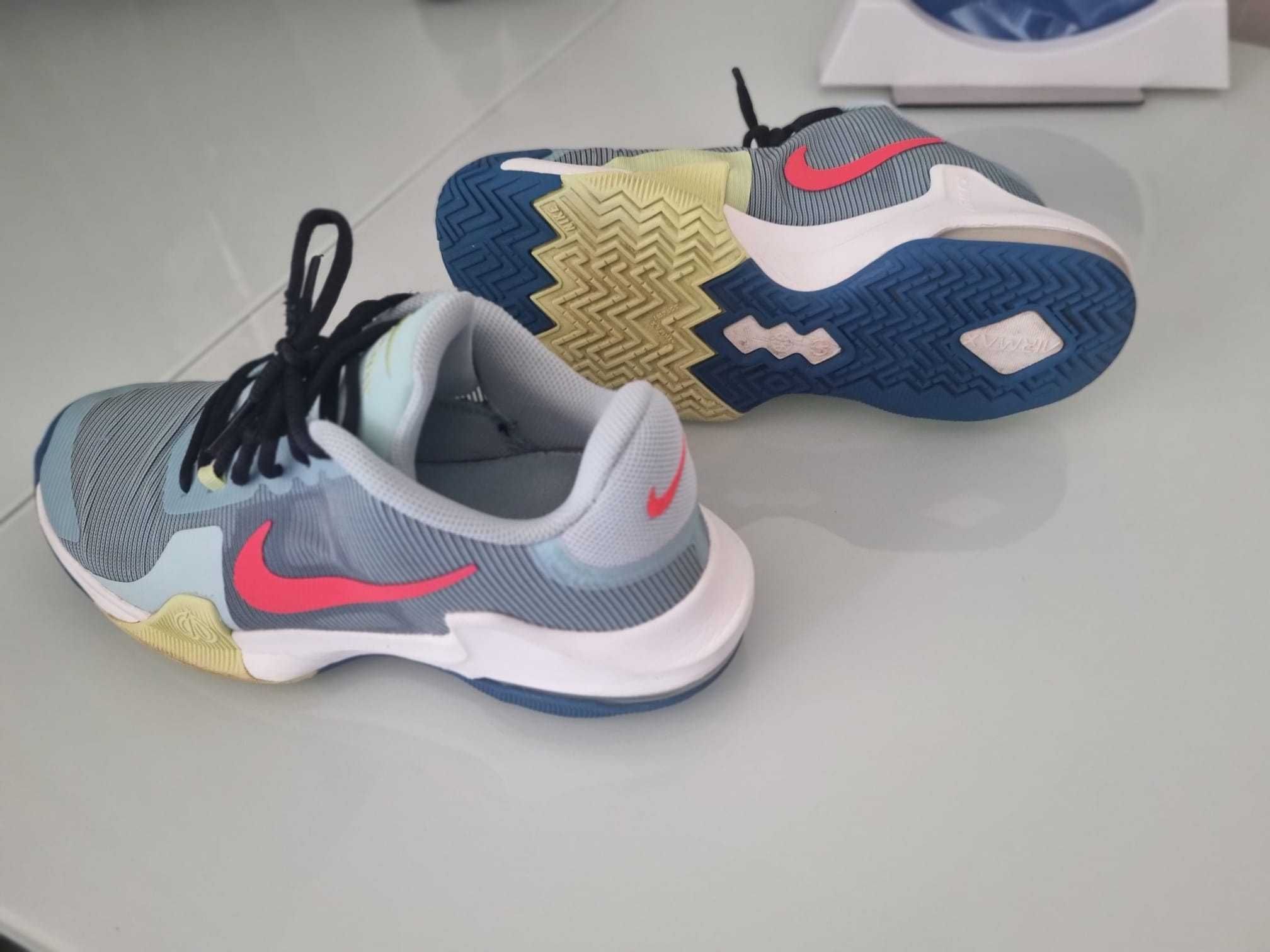 Adidasi Nike Airmaxx marimea 41 (UK 7) - barbați
