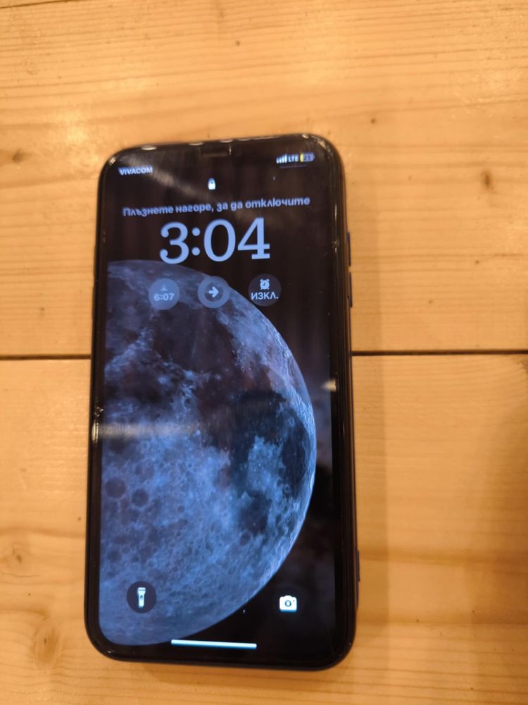 Iphone 11 64GB работи перфектно във отлично състояние