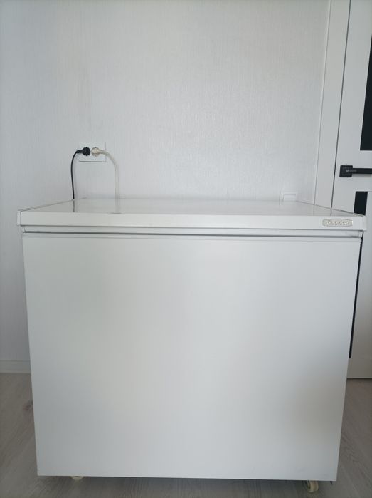 Продам морозильную камеру Бирюса, торг