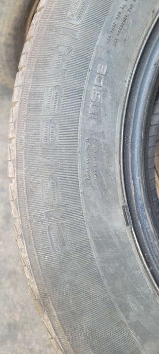Nokian 215/65/16
