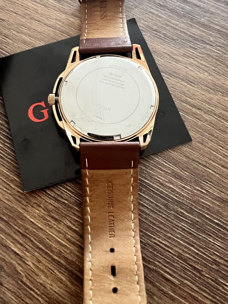 Мъжки часовни Guess