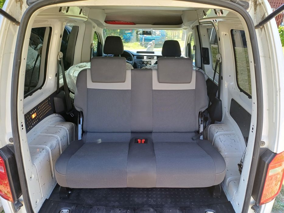 Banchetă rabatabila Vw Caddy 2004-2021 locurile 6/7; polita portbagaj