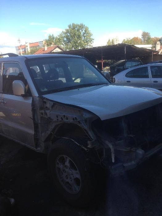 Mitsubishi Pajero 3.2 дид 2003г. ,автоматик, aвтомобила е на части