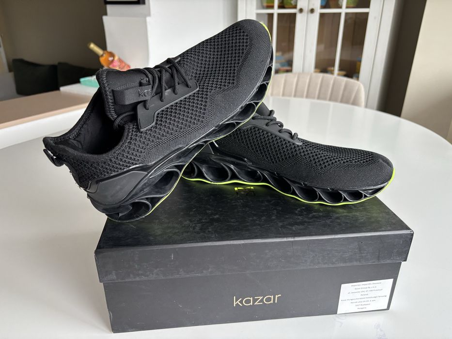 Маратонки Kazar 43 номер