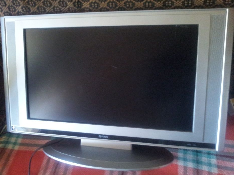 TV lcd Funai D-2726 , ecran fisurat , pt piese