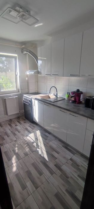 Cazare Apartament Regim Hotelier Zona Cornișa