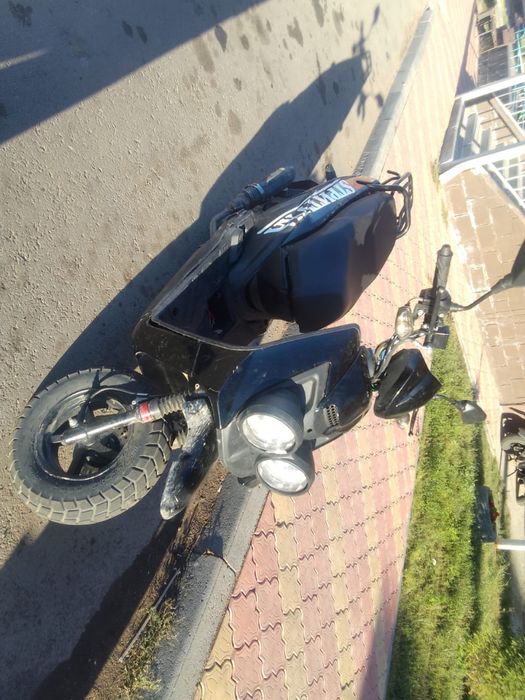 продам скутер бумер