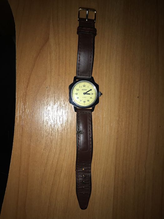 Продам часы SEKONDA