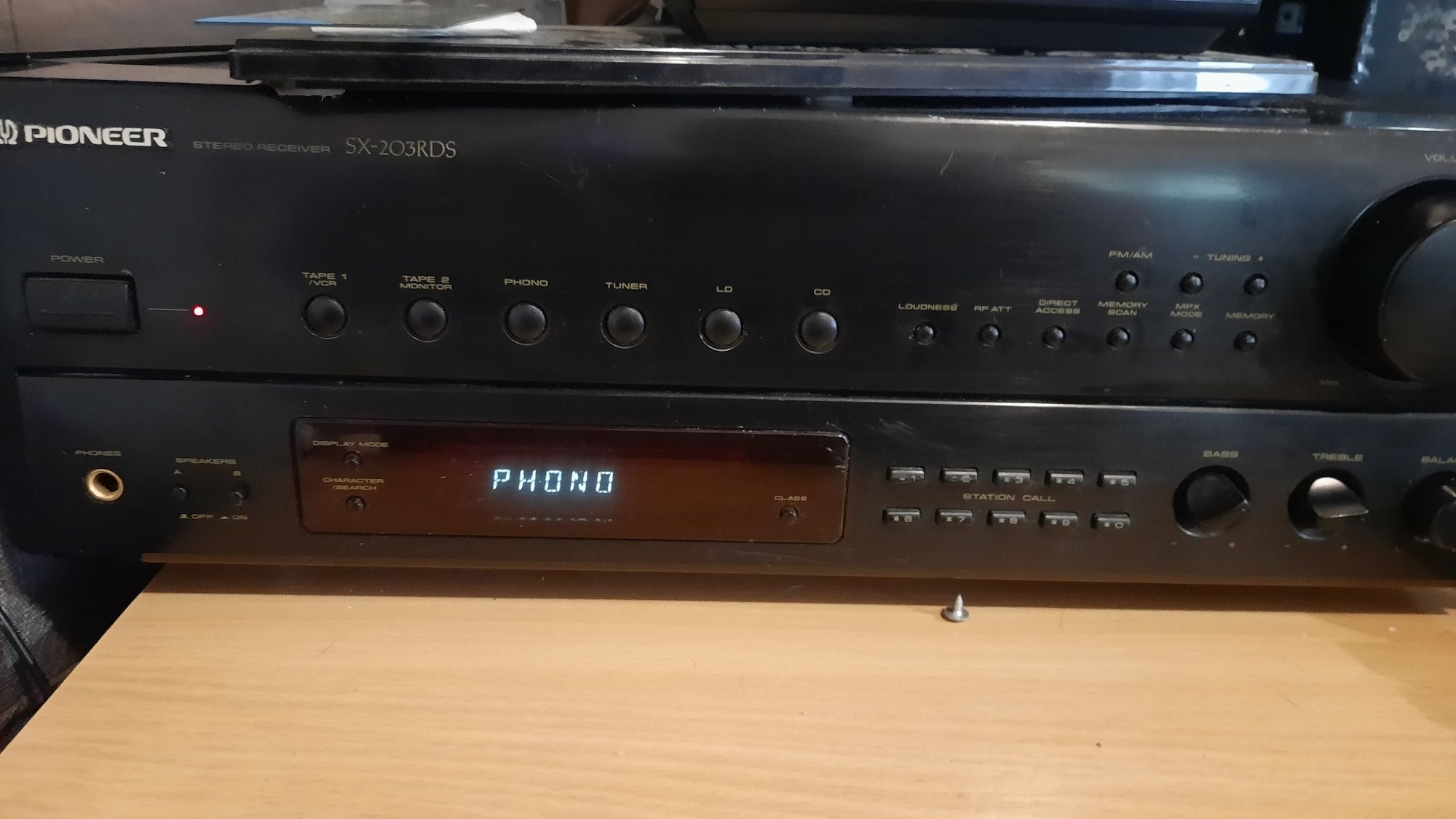 Усилвател с колони PiONEER