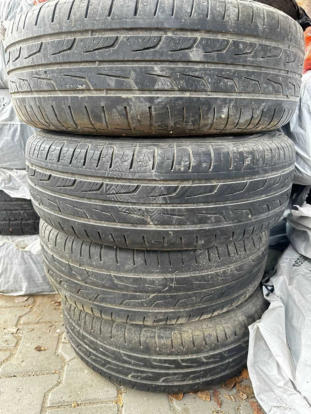 Продам летнии шины бу 195/65 R15 * 91H , в отличном состоянии.