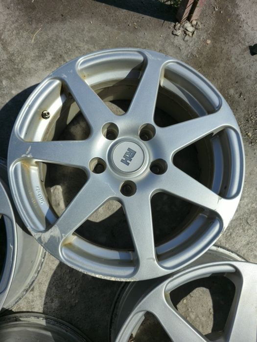 BMW 5x120 16" perfect