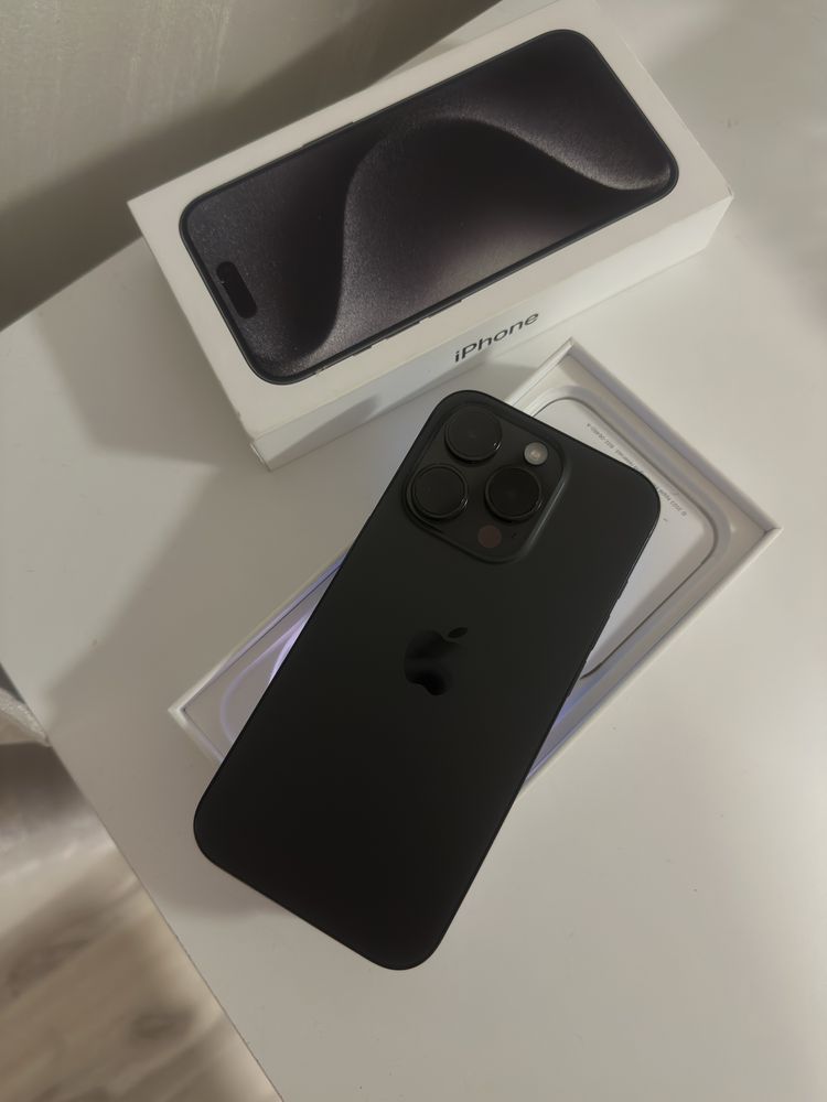 Iphone 15 Pro , black titanium, 256 GB